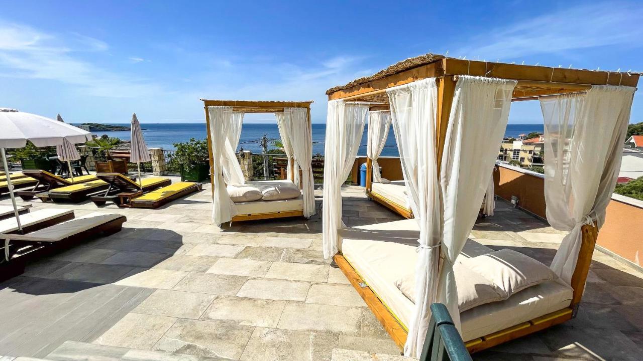Arabela 2 Apartments อัตเจฮะห์ ภายนอก รูปภาพ